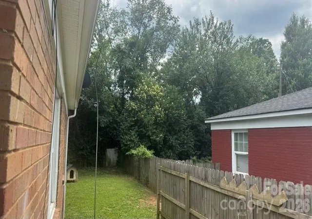 5th image of 2021 Lasalle St, Charlotte, NC 28216 | MLS# 4390902