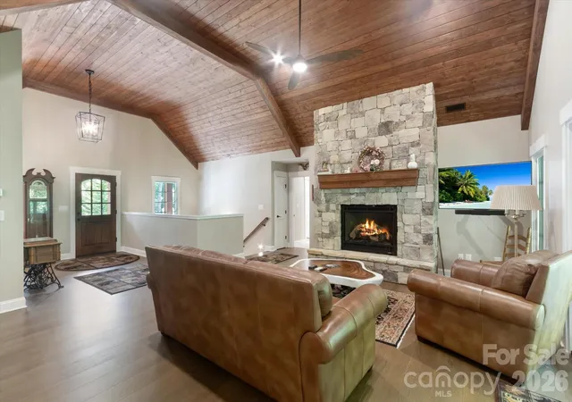 Photo 3 of Single family home for sale at 620 Camptown Rd, Brevard, NC 28712 | MLS# 4390913 | Listing updated on 2026-06-19