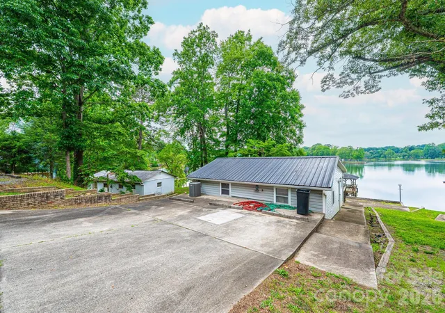 Photo 1 of Single family home for sale at 4566 Windward Ln, Catawba, NC 28609 | MLS# 4390926 | Listing updated on 2026-06-30