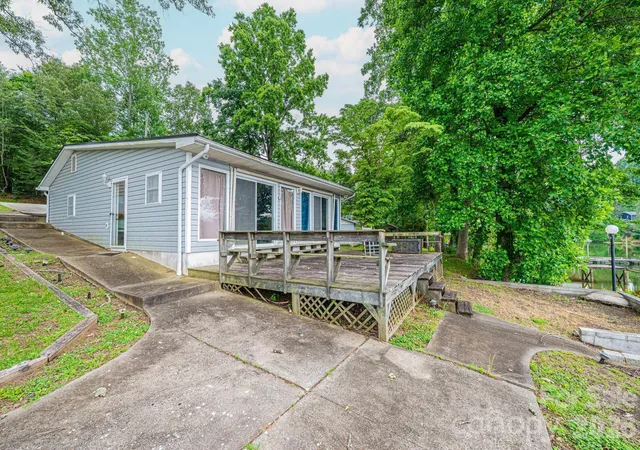 Photo 3 of Single family home for sale at 4566 Windward Ln, Catawba, NC 28609 | MLS# 4390926 | Listing updated on 2026-06-30