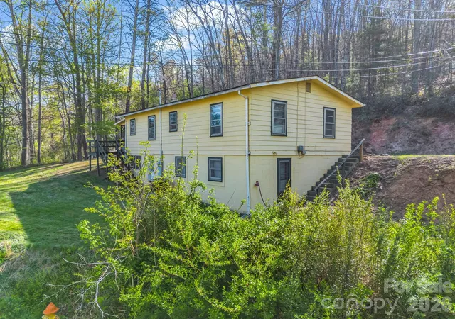 Homes for sale in Swannanoa, NC | 135 Jordan Rd, Swannanoa, NC 28778 | MLS# 4390954