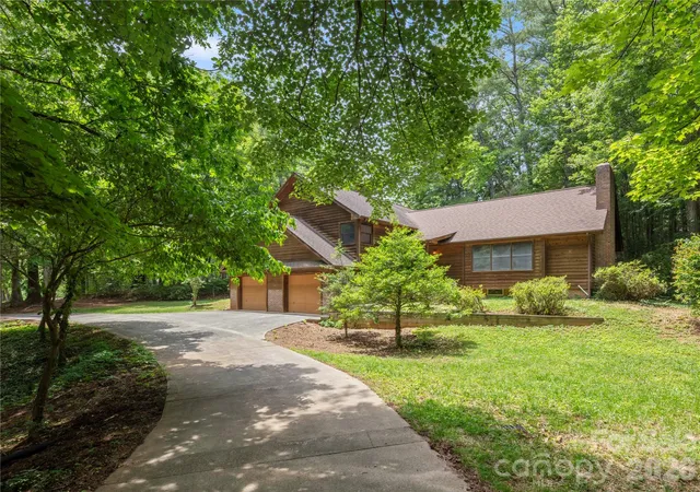 3rd image of 11 Tree Top Dr, Arden, NC 28704 | MLS# 4390958