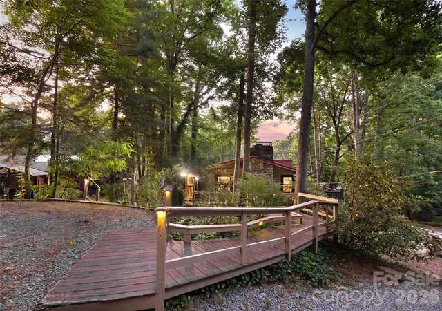 Photo 5 of Single family home for sale at 290 Dogwood Dr, Maggie Valley, NC 28751 | MLS# 4390974 | Listing updated on 2026-08-26