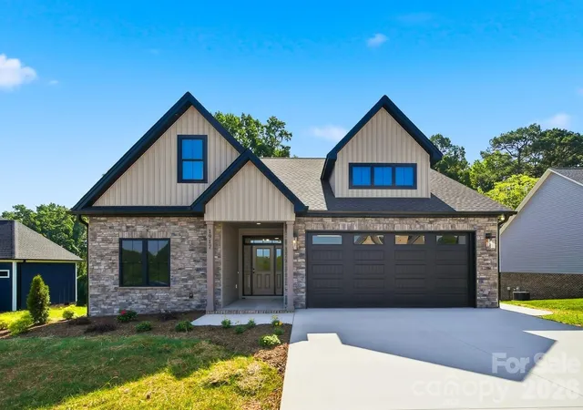 1st image of 1917 Skyfall Ln, Hickory, NC 28602 | MLS# 4390976