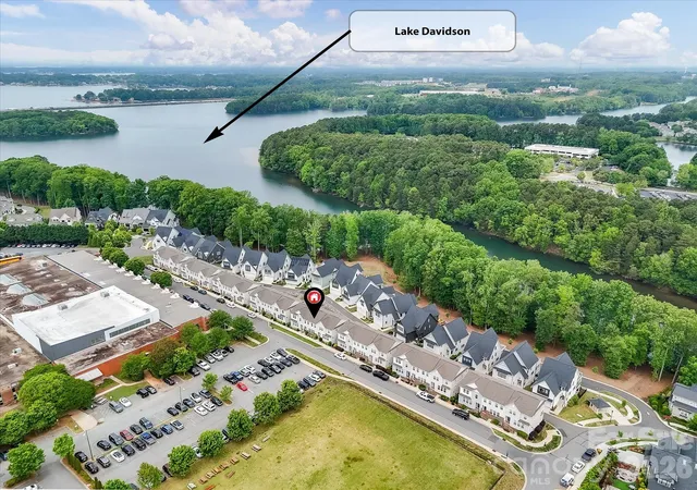 4th image of 546 Amalfi Dr, Davidson, NC 28036 | MLS# 4390990