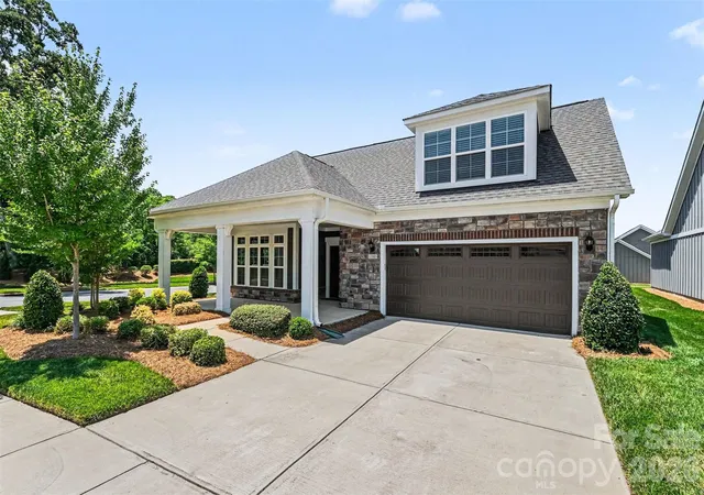 2nd image of 12005 Grove Crossing Dr, Huntersville, NC 28078 | MLS# 4391005