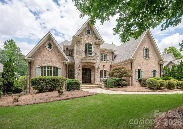 Homes for sale in Fort Mill, SC | 731 Mendenhall Ct, Fort Mill, SC 29715 | MLS# 4391016