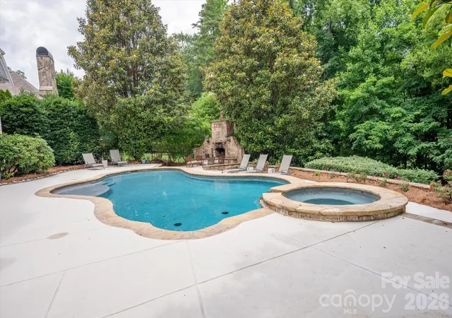 Photo 3 of Mansion for sale at 731 Mendenhall Ct, Fort Mill, SC 29715 | MLS# 4391016 | Listing updated on 2026-10-05