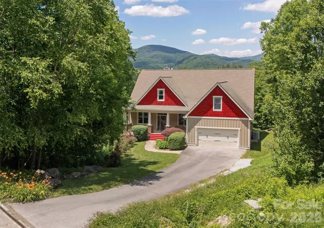 Homes for sale in Hendersonville, NC | 167 Tatham Rd, Hendersonville, NC 28792 | MLS# 4391022