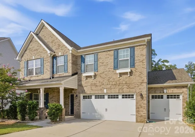 Photo 3 of Single family home for sale at 3537 Arnica Ct, Fort Mill, SC 29708 | MLS# 4391023 | Listing updated on 2026-09-22