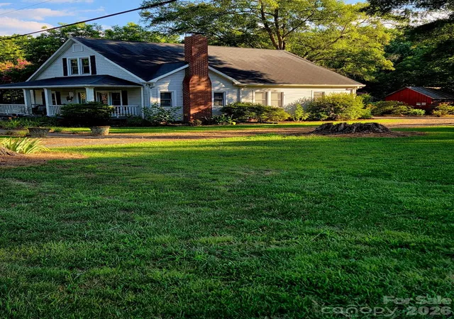 Photo 4 of Single family home for sale at 3538 Back Crk Church Rd, Charlotte, NC 28213 | MLS# 4391030 | Listing updated on 2026-09-24