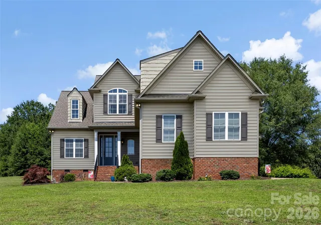 Homes for sale in Dallas, NC | 816 Springs Rd, Dallas, NC 28034 | MLS# 4391040