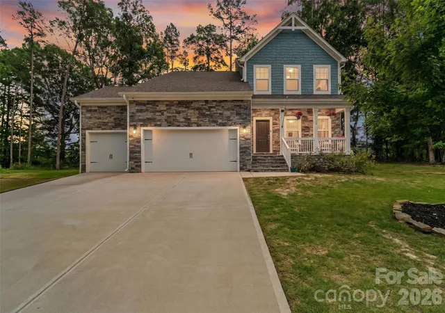 Homes for sale in Midland, NC | 5532 Angus Dr, Midland, NC 28107 | MLS# 4391041