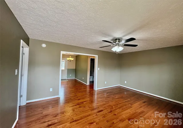 Photo 3 of Single family home for sale at 95 Newberry Dr, Fletcher, NC 28732 | MLS# 4391054 | Listing updated on 2026-09-30