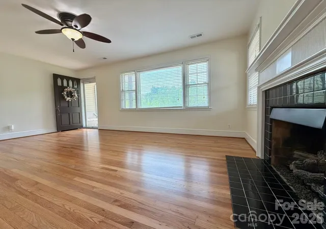 Homes for sale in Blacksburg, SC | 917 W Pine St, Blacksburg, SC 29702 | MLS# 4391064