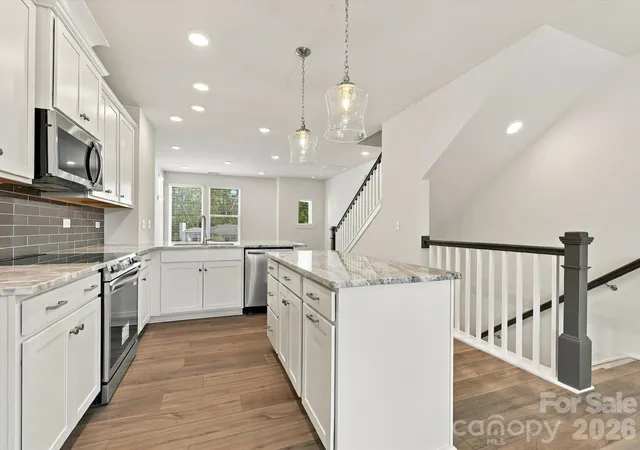Photo 1 of Townhouse for sale at 3944 Craig Ave, Charlotte, NC 28211 | MLS# 4391111 | Listing updated on 2026-10-16
