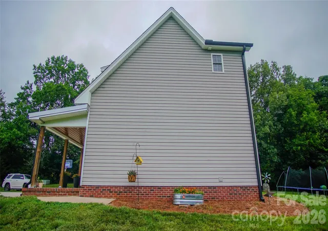 Homes for sale in Cherryville, NC | 740 Old Fallston Rd, Cherryville, NC 28021 | MLS# 4391114