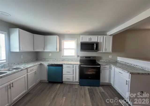 Photo 4 of Multi family home for sale at 112 Van Buren St, Gaffney, SC 29340 | MLS# 4391125 | Listing updated on 2026-06-22
