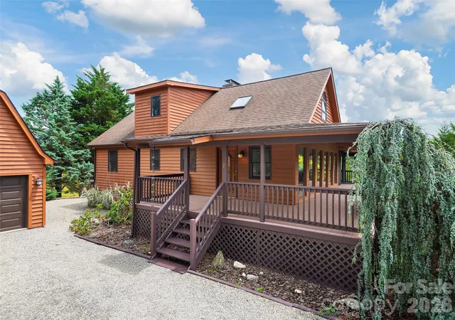 1st image of 7 Hope Ln, Weaverville, NC 28787 | MLS# 4391127