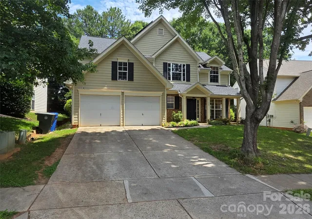 Photo 2 of Single family home for sale at 117 S Audubon Ave, Mooresville, NC 28117 | MLS# 4391183 | Listing updated on 2026-10-01