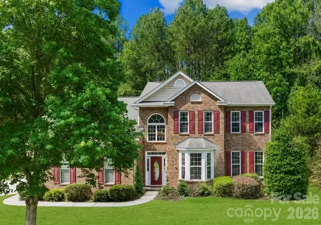 Photo 1 of Single family home for sale at 610 Springwood Dr, Waxhaw, NC 28173 | MLS# 4391184 | Listing updated on 2026-08-22