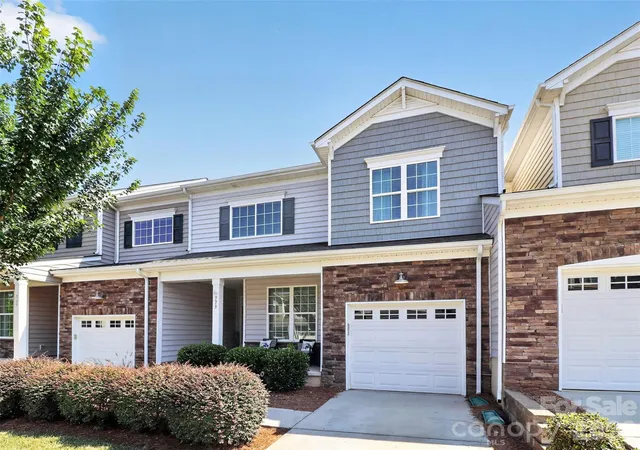 Photo 2 of Townhouse for sale at 773 River Park Rd, Belmont, NC 28012 | MLS# 4391220 | Listing updated on 2026-08-26