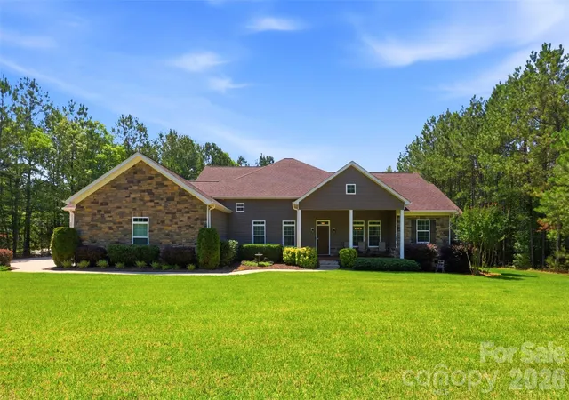 Photo 1 of Single family home for sale at 2006 Eagle Point Est, Lancaster, SC 29720 | MLS# 4391225 | Listing updated on 2026-07-15