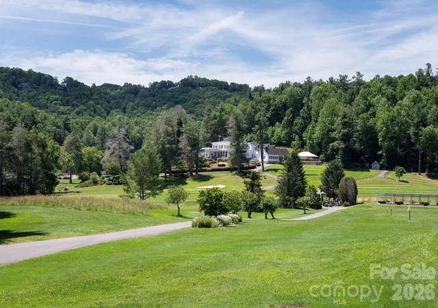 Homes for sale in Flat Rock, NC | 168 Overlook Dr, Flat Rock, NC 28731 | MLS# 4391227