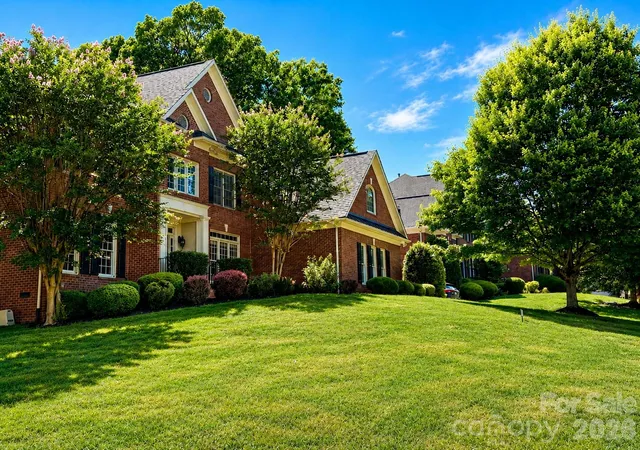 Photo 3 of Single family home for sale at 7010 Stanbury Dr, Matthews, NC 28104 | MLS# 4391261 | Listing updated on 2026-09-29