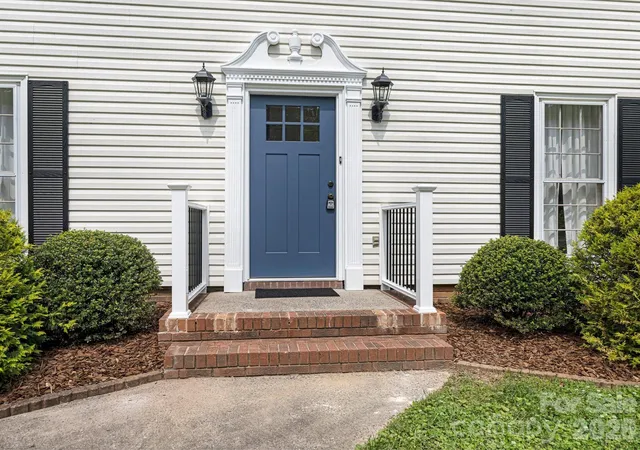 2nd image of 11510 Painted Tree Rd, Charlotte, NC 28226 | MLS# 4391290