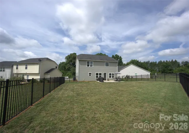 31st image of 304 Boysenberry Dr, China Grove, NC 28023 | MLS# 4391338
