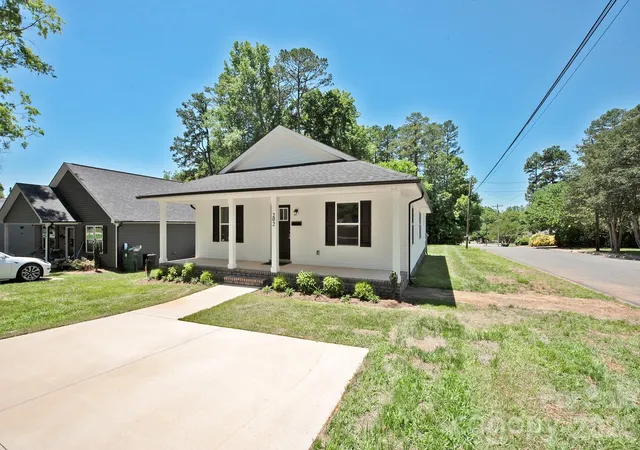 Photo 2 of Single family home for sale at 202 Old Rockwell Rd, China Grove, NC 20823 | MLS# 4391349 | Listing updated on 2026-09-20