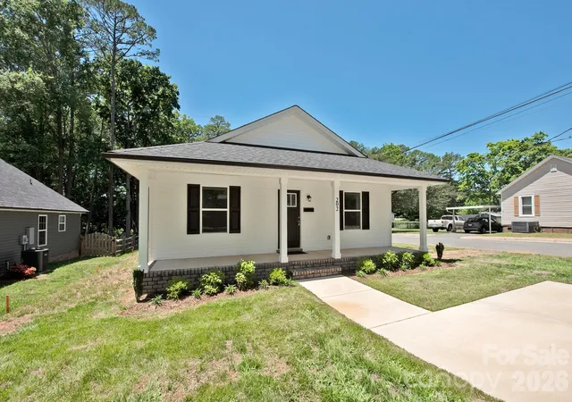 Photo 3 of Single family home for sale at 202 Old Rockwell Rd, China Grove, NC 20823 | MLS# 4391349 | Listing updated on 2026-09-20