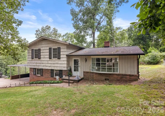 Homes for sale in Shelby, NC | 912 Parkwood Rd, Shelby, NC 28150 | MLS# 4391351