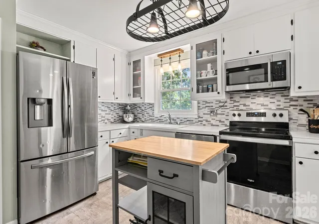 5th image of 912 Parkwood Rd, Shelby, NC 28150 | MLS# 4391351