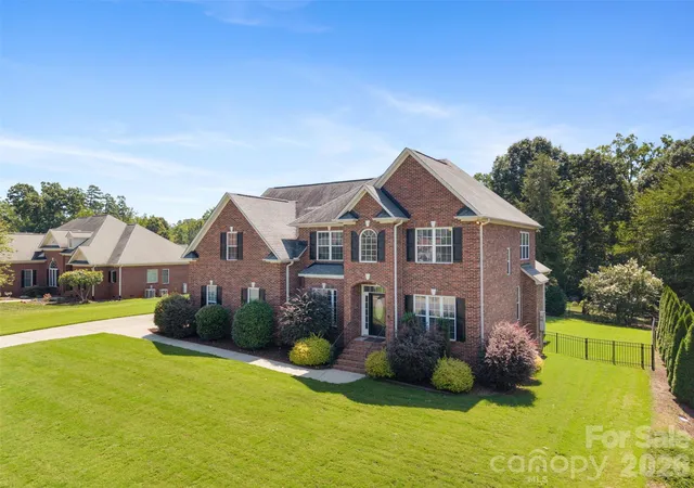 Photo 3 of Single family home for sale at 5508 Tillery Ln, Gastonia, NC 28056 | MLS# 4391366 | Listing updated on 2026-10-07