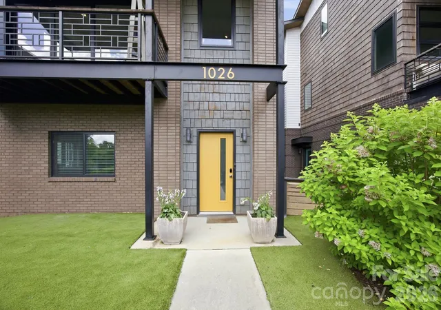3rd image of 1026 Polaris Wy, Charlotte, NC 28205 | MLS# 4391367