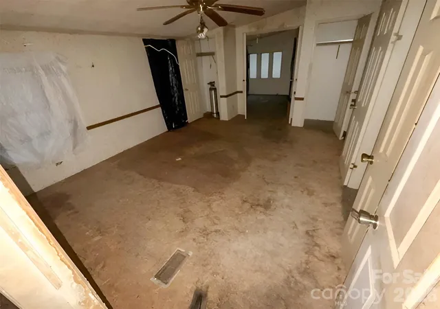 Photo 3 of Single family home for sale at 120 Kings Forest Dr, Kings Mountain, NC 28086 | MLS# 4391369 | Listing updated on 2026-09-16