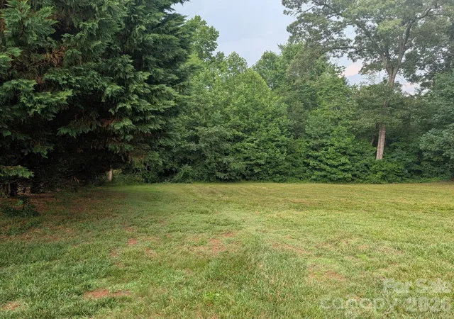 2nd image of 4818 35th Street Dr Ne #15, Hickory, NC 28601 | MLS# 4391378