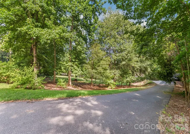 3rd image of 7365 Gabriel St, Sherrills Ford, NC 28673 | MLS# 4391409