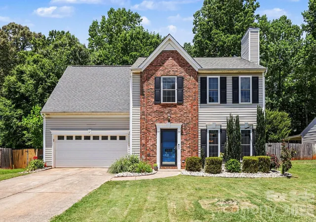 Homes for sale in Rock Hill, SC | 504 Saddlebrook Dr, Rock Hill, SC 29730 | MLS# 4391414