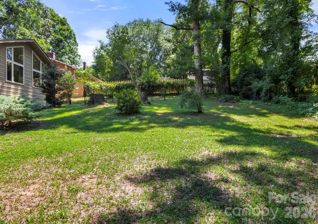 Photo 40 of Single family home for sale at 2951 7th Street Dr Ne, Hickory, NC 28601 | MLS# 4391431 | Listing updated on 2026-09-01