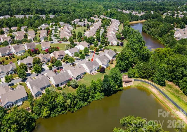 Photo 2 of Single family home for sale at 7148 Shenandoah Dr, Fort Mill, SC 29707 | MLS# 4391437 | Listing updated on 2026-08-08