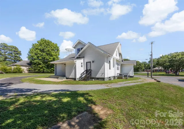 47th image of 509 E Grover St, Shelby, NC 28150 | MLS# 4391465