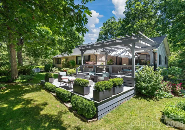 1st image of 122 Brandon Rd, Hendersonville, NC 28739 | MLS# 4391483