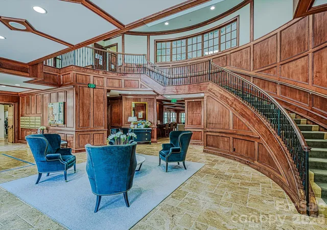 2nd image of 2823 Providence Rd, Charlotte, NC 28211