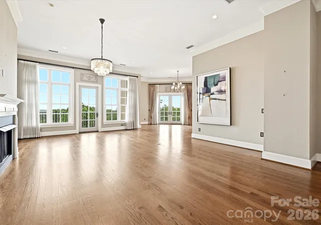 4th image of 2823 Providence Rd, Charlotte, NC 28211