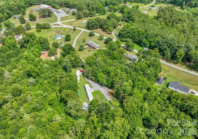 Photo 3 of Multi family home for sale at 114 Jason Dr, Blacksburg, SC 29702 | MLS# 4391508 | Listing updated on 2026-07-28