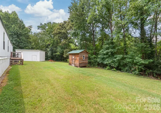 Listing Photo 2 - Condo for sale in building located at 114 Jason Dr, Blacksburg, SC 29702 - Unit #