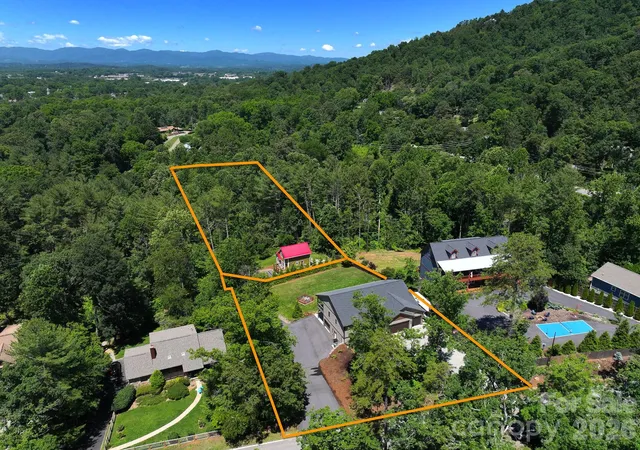 Photo 3 of Single family home for sale at 154 & 156 Dogwood Dr, Weaverville, NC 28787 | MLS# 4391559 | Listing updated on 2026-08-25